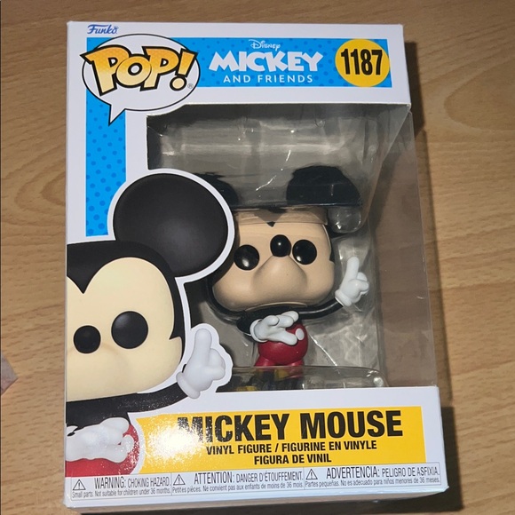 Disney Accessories - POP mickey and friends